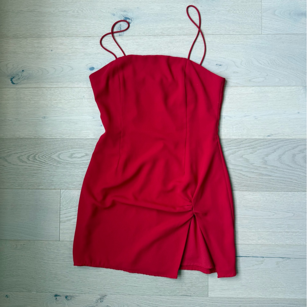 superdown Red Mini Dress w Slit
